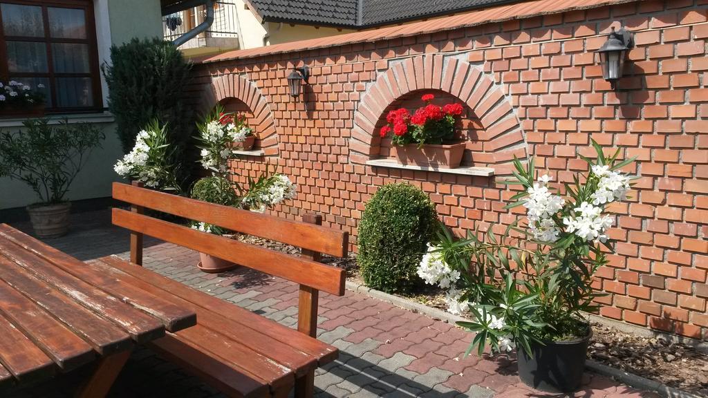 Gitta Apartman Bük Exterior foto
