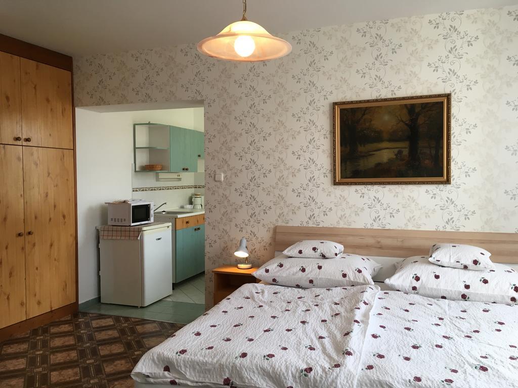 Gitta Apartman Bük Exterior foto